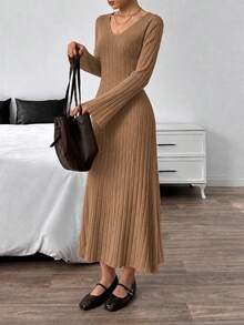Women's Solid Color V-Neck Long Sleeve Fitted Mermaid Hem Knit Dress, Autumn/Winter - Khaki - View 5