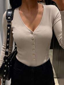 LUNNELUX Women Fall V Neck Ribbed Knit Long Sleeve Top, Slim Fitted Shirt With Heart Decor Buttons, Halloween Daily Dating Outfit - Khaki - View 8