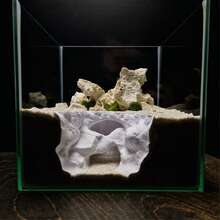 Tempat Persembunyian Dinding Batu Miniatur dari Cangkang yang Retak dan Berpilin | Material | Cocok untuk Ikan, Gecko, Kadal, Ular, Ikan Hias, dan Udang | Akuarium Reptil | Gaya Dinding Batu Miniatur - Putih - View 1