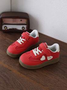 Children's Retro Low-Top Sneakers, Soft Faux Leather With Heart Decor, Hook And Loop Closure, Comfortable Toddler Girls Walking Shoes - Red - View 1