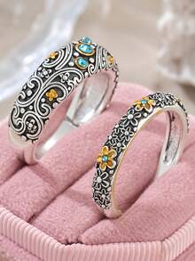 Tsnamer Two Exquisite Rings Featuring Vintage-Style Floral Patterns, Perfect For Everyday Wear Or As A Mother's Day Gift. - View 8