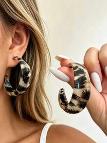 1 Pair Fashionable Vintage Exquisite Asymmetrical Leopard Print C-Shaped Wide Geometric Hoop Earrings, Minimalist High-End Versatile Ear Jewelry For Women's Daily Wear - Earrings - View 1
