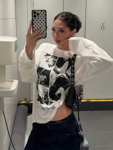 Women's American Vintage Distressed Rock Print Long Sleeve T-Shirt, Loose Fit Crew Neck Versatile Top - White - View 4