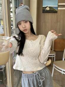 Women's Button Design Long Sleeve Korean Style Ditsy Floral Cropped T-Shirt - Apricot - View 7