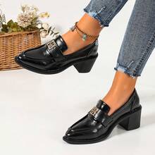 Women's Pointed Toe Chunky Heel Loafers, Heart-Shaped Metal Buckle Decor, Vintage British Style, Spring/Autumn Commute Elegant High Heel Pumps - Black - View 4