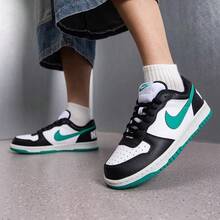 Nike Big Low Comfortable Versatile Low-Top Sneakers Men's Multi-Color - Black, White and Green - View 2