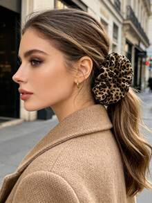 1pc Vintage Leopard Print Large Scrunchie Hair Tie For Women, Autumn/Winter Maillard Style Fabric Hair Accessory For Low Ponytail And Bun - Multicolor - View 6