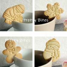 Hanging Cup Christmas Biscuit Mold Cartoon Snowhouse Gingerbread Man Cookie Cutter 3D Cookies Fondant Mold Cake Decorating Baking Molds - Pink - View 2