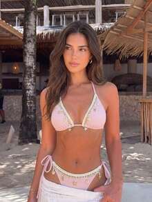 Bikinx Conjunto de bikini con triángulo de copa y decoración de cinta de satén y concha de unicolor para mujer, adecuado para vacaciones de verano en la playa, color rosa - Rosa - Ver 1