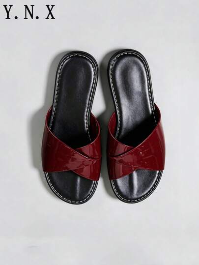 Wide Fit Women's Fashion Round Toe Pleated Flat Sandals Summer Vacation Style PU Burgundy Slippers Outdoor Beach Shoes
