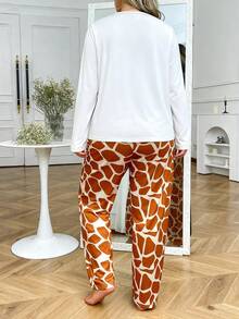 Women's Cute Giraffe Pattern Home Set, Plus Size Long Sleeve Giraffe Wide Leg Pants Soft Pajamas, Autumn/Winter Clothing - Multicolor - View 2