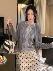 2-In-1 Argyle Knit Cardigan, Patchwork Diamond Pattern Round Neck Cropped Slim Fit Long Sleeve Knit Jacket - Gray - View 2