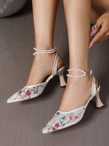 French Style Sheer Mesh Floral Closed Toe Women's Shoes, Pearl Chain Vintage Flared Heel Evening Dress Pumps - Beige - View 2