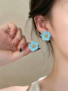 1 Pair French Luxury Sweet Delicate Fresh Minimalist Fashion Versatile Blue Flower Stud Earrings Suitable For Women's Daily, Holiday And Commute Wear - Baby Blue - View 8