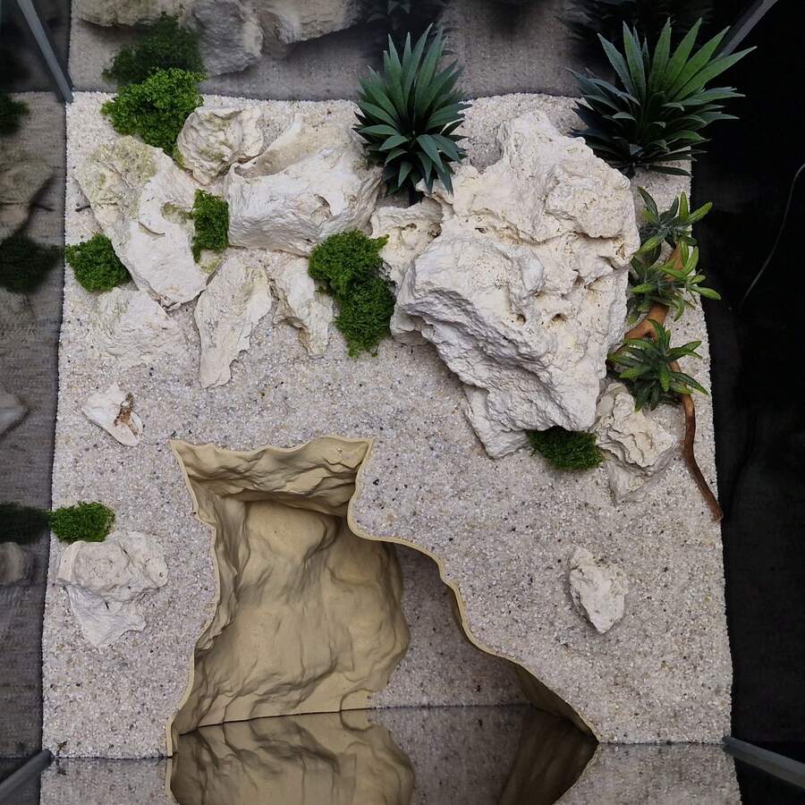 Thin Wall-Mounted Wave Rock Cave | Space-Saving Design | Waterproof Material | Suitable For Fish, Gecko, Chameleon, Lizard | Reptile Tank Side Decor - Champagne - View 1