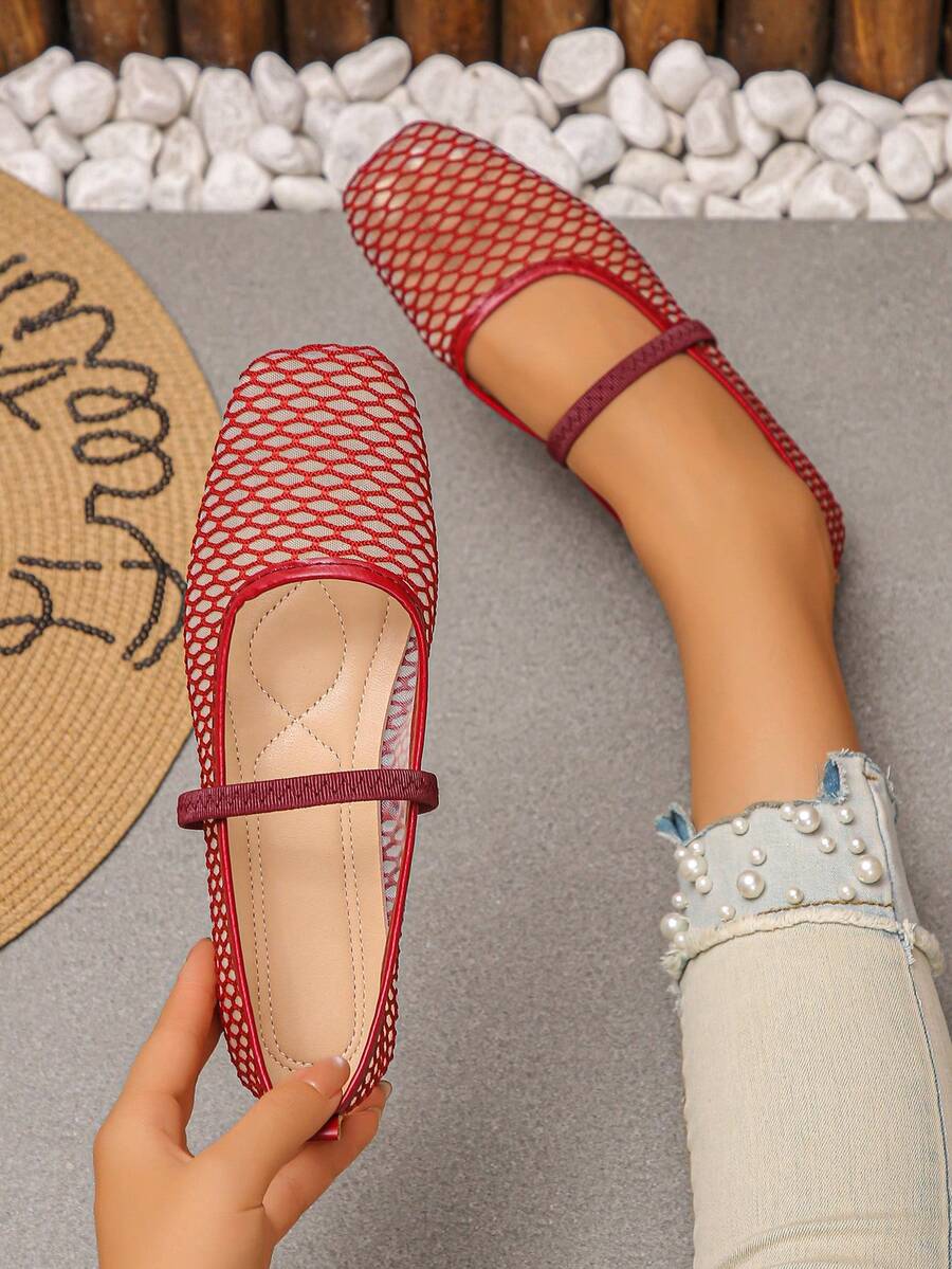 XfxfLadies' Mesh Flat Sole Shoes With Hollow Elastic Band Design, Breathable And Comfortable, Suitable For Travel/Casual Daily/Commuting Wear. - Red - View 1
