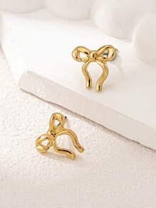 1 Pair Fashion Minimalist Elegant Exquisite Geometric Asymmetrical Twisted Bow Stud Earrings, Suitable For Women's Daily Commute - Yellow Gold - View 3