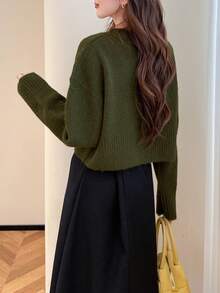 Alicedudu Women's Minimalist Chic Crew Neck Sweater, Autumn/Winter - Green Algae - View 2