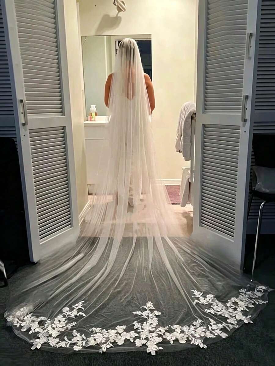 2026 White Lace Bridal Veil With Hair Comb, Floral Print Mesh New Wedding Veil, All-Season Long Chapel Train Soft Tulle