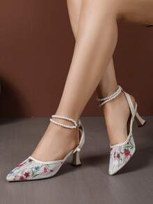 French Style Sheer Mesh Floral Closed Toe Women's Shoes, Pearl Chain Vintage Flared Heel Evening Dress Pumps - Beige - View 5