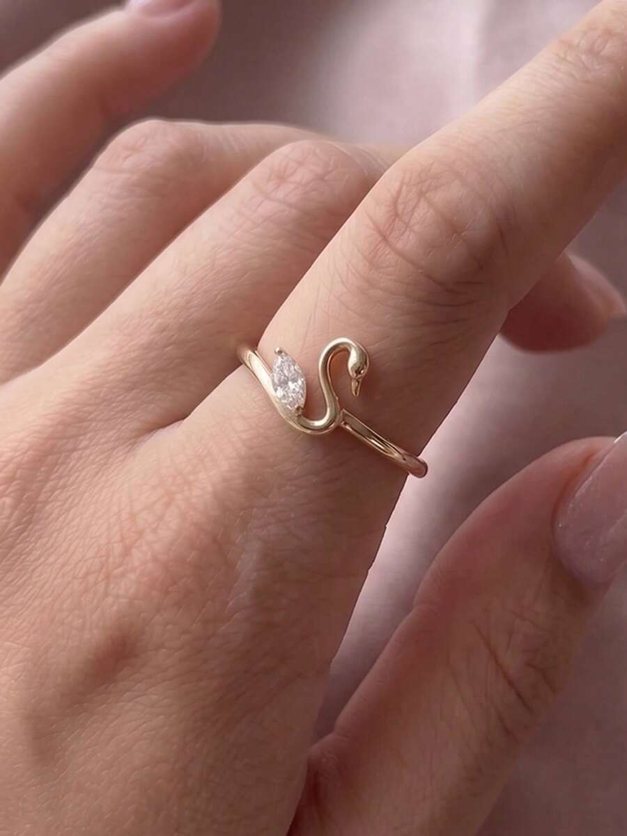 1pc Gold-Plated Copper Horse Eye Zirconia Swan Ring, Animal Shaped Ring, Women's Ring, Girls' Accessory, Elegant Romantic Delicate Style, Suitable For Daily Commute, Date Matching, Can Be Used As Valentine's Day Gift - A - View 1
