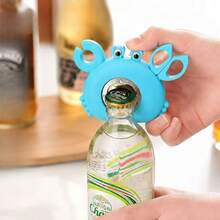 Dụng cụ nhà bếp 3 trong 1 hình cua dễ thương, mở nắp chai nam châm, mở bia đa năng kèm nam châm tủ lạnh, dao rọc giấy và kéo mini - Nhiều màu - Xem 3