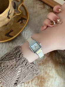 1pc White Square Women's Quartz Watch, Adjustable PU Strap, Small White Dial, Bar Markers, Elegant & Fashionable, Suitable For Daily Wear - White - View 4