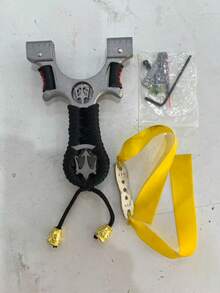 1pc Professional Model With Handle (Made Of Resin And Galvanized Material, No Laser Light), Suitable For Outdoor Hunting And Shooting Practice. Randomly Includes One Rubber Color Protective Sleeve, Assembly Required. - Multicolor - View 3