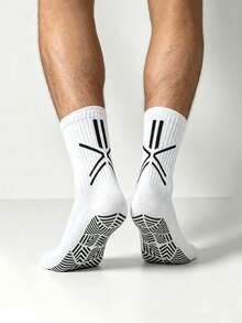 1/3/6 Pairs Men's Towel Sole Silicone Anti-Slip Mid-Calf Socks, Breathable Comfortable Sports Socks For Running, Basketball, Football, Professional Training And Competition - Black and White - View 6