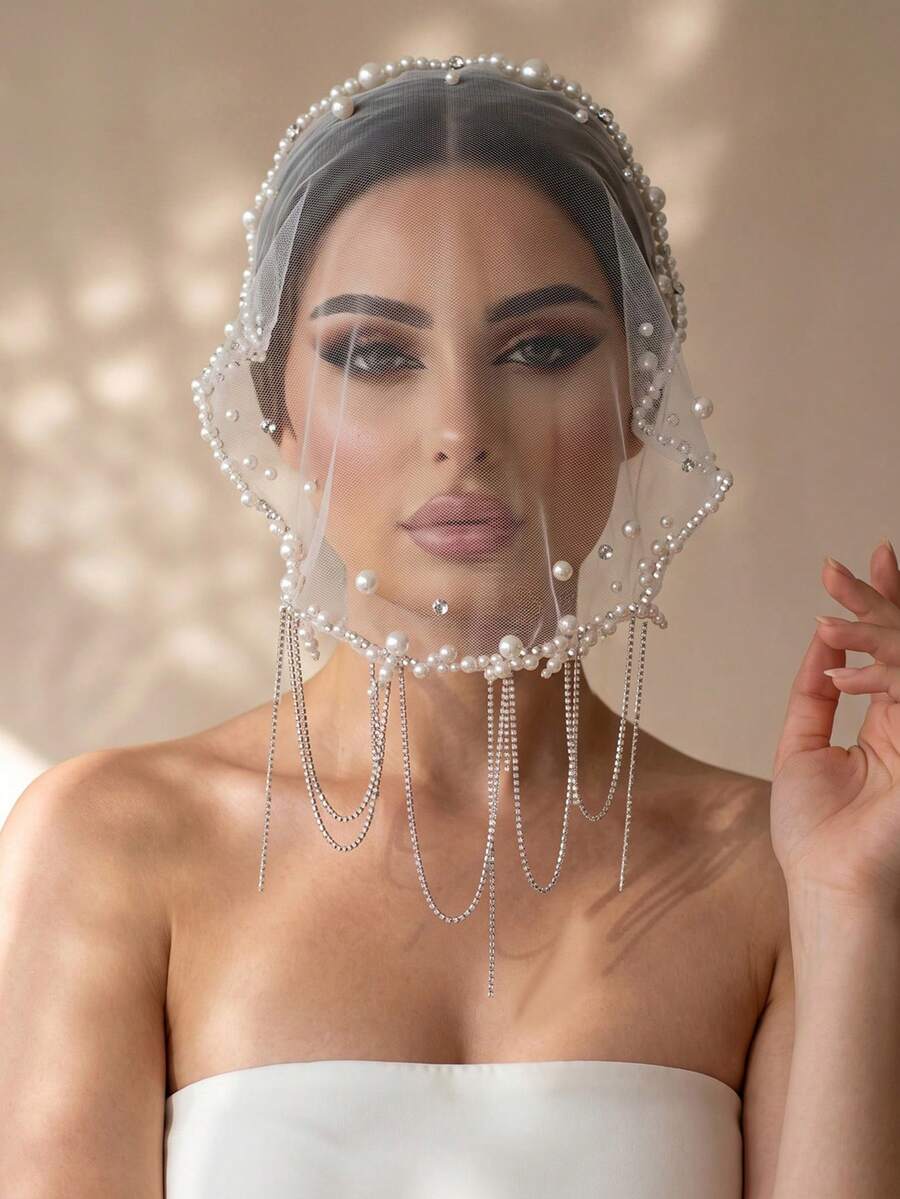 Elegant Pearl Rhinestone Bridal Veil Short Soft Tulle Wedding Veil Tassel Edge Bride Headpiece Accessories