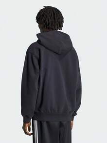 Adidas Originals Sweatshirt Rajut ELEVATED GFX HD Pria KW4402 - Hitam - View 3