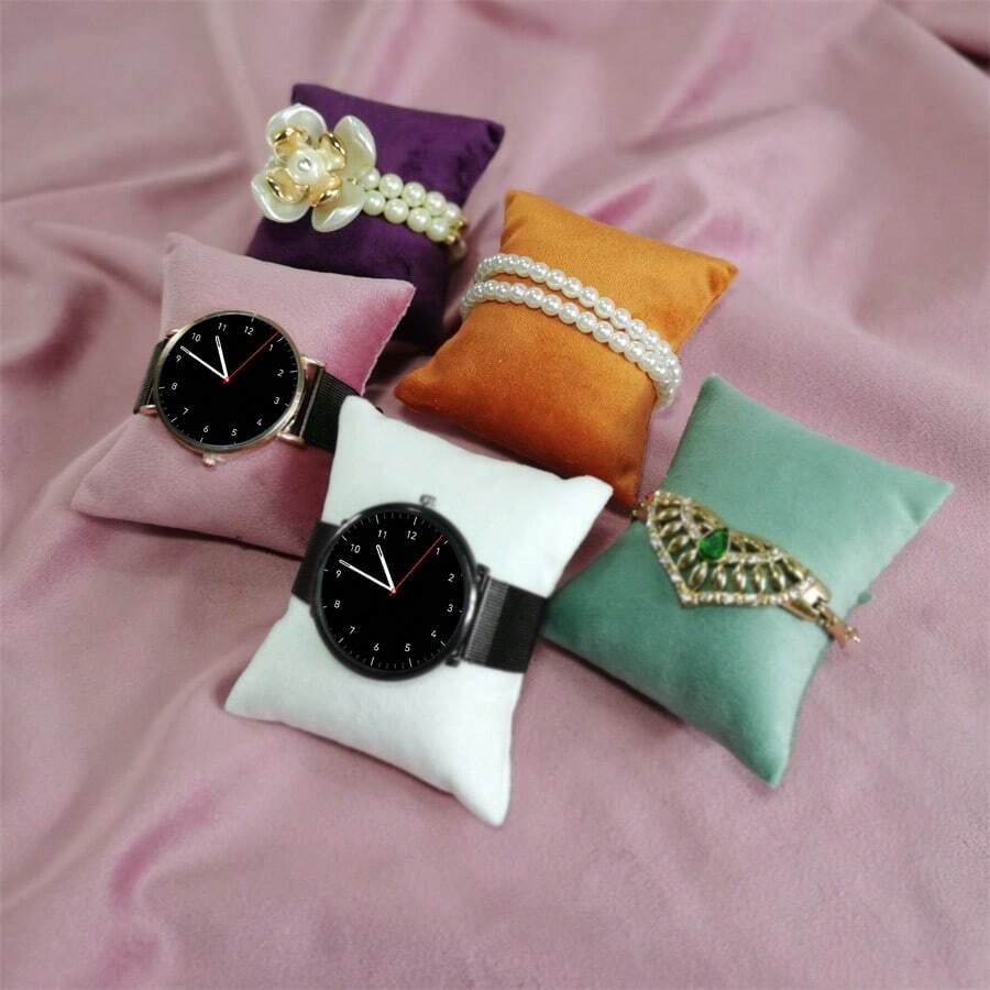 2pcs High Quality Velvet Jewelry Display Pillows 7*8cm Watch Bracelet Bangle Display Stand Gift Jewelry Pad Suitable For Jewelry Box And Tray Accessories