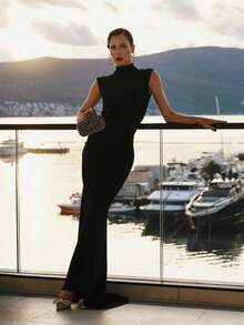 New Elegant Pure Black Faux Collar Sleeveless Fitted Long Dress, Slit Hem Knit Evening Gown, Suitable For Banquets, Wedding Guests And Cocktail Parties - Black - View 5
