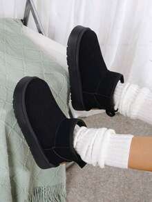 Women Snow Boots - Black - View 3