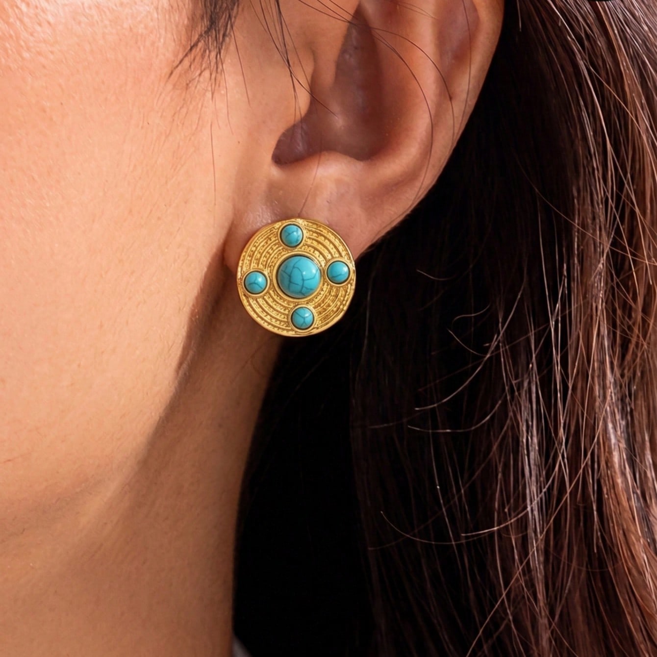 1 Pair Exotic Vintage Bohemian Stainless Steel Gold-Tone Textured Round Multi-Turquoise Stud Earrings, Suitable For Women's Daily Wear, Commute, Party, Evening Banquet, Maillard Aesthetic Autumn/Winter Jewelry