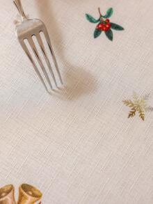 MineLain 1pc Merry Christmas Christmas Party Round Tablecloth, Round Dining Table Cloth, Diameter 59/71inch, Christmas Tree Pattern, Wavy Hem, Washable, Small Round Table Cover, Tabletop Decor, Home Decor, Suitable For Country Farmhouse, Home Kitchen, Dining Room, Living Room, Balcony, Dinner, Gathering, Holiday, Party, Autumn Decor, Christmas Decor, Christmas Gift - Multicolor - View 10