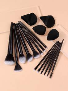 18pcs Makeup Brush Set, Includes 14pcs Face Makeup Brushes + 2pcs Triangle Powder Puffs + 2pcs Makeup Sponges, Soft Fiber Material, Non-Absorbent Makeup Tool Set - Black - View 4