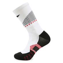LI-NING Basketball Series Antibacterial Mid-Calf Socks Cushioned Shock Absorbing Socks for Training & Running AWLW037 - 白色/黑色/榮耀紅 - 查看 3