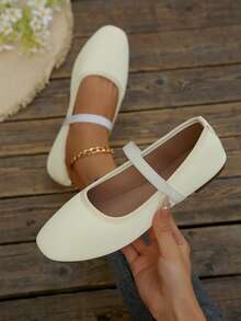 Sepatu Flat Mary Jane Wanita Model Baru dengan Tali Tipis, Cocok untuk Semua Musim - Putih - View 1