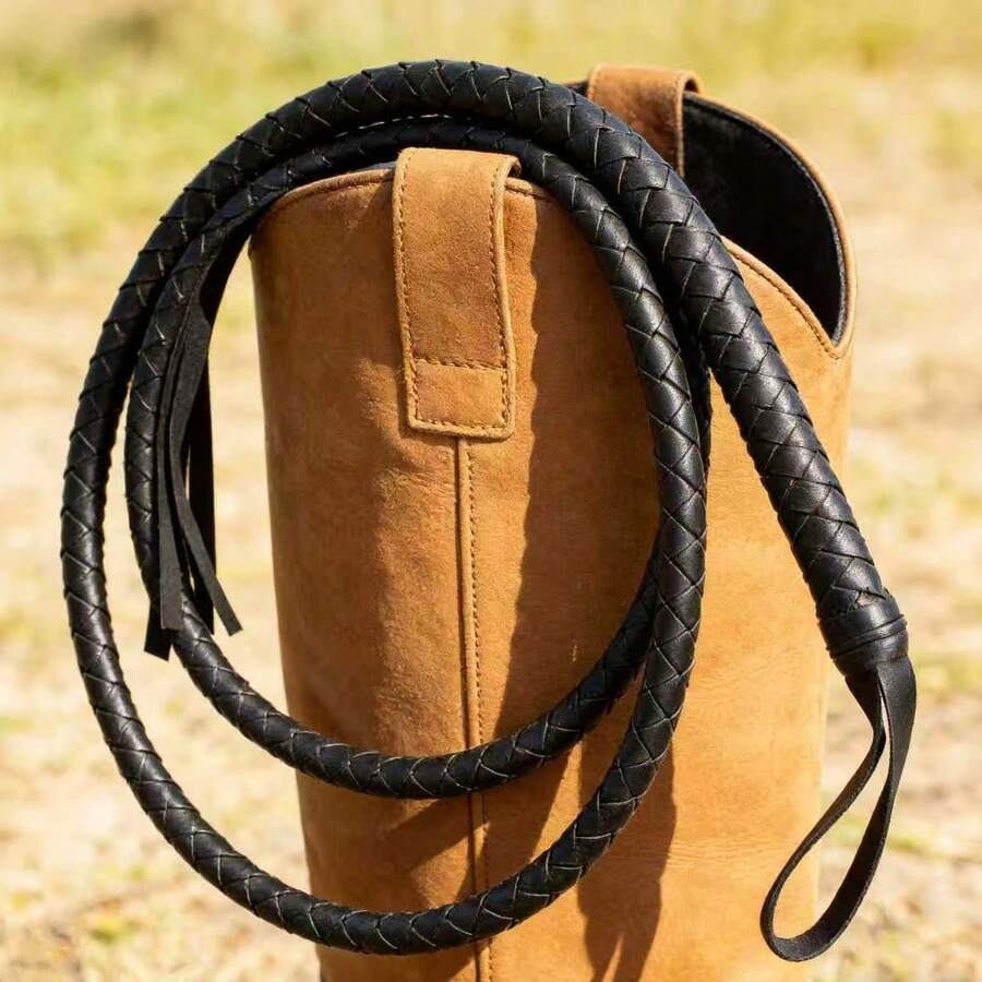 Equestrian Training Whip, Horse Riding Supplies, Non-Slip Grip, Ergonomic Design, Equestrian Practice Horse Riding Training, Stage Performance, Party Costume, Photo Prop, Moderate Length, Flexible Waving, Compact And Portable, Essential For Equestrian Enthusiasts Daily Training - A - View 1