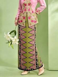 1件女款 Kebaya Nyonya 印花優雅長裙，春/夏 - 綠色 - 查看 2