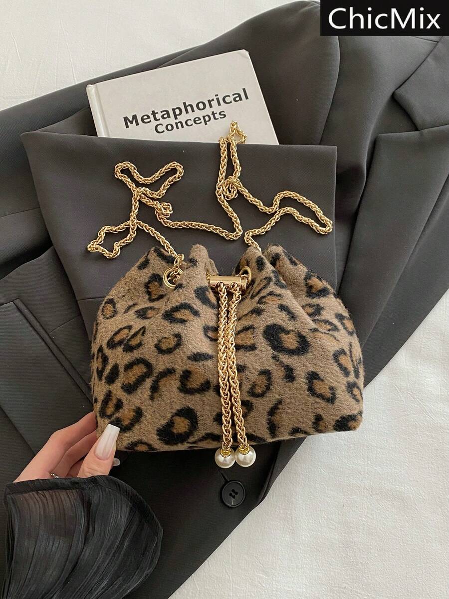純色迷你毛絨抽繩珍珠金鍊條精緻熱門女款單肩包,適合購物、錢包、年輕女性、大學生、職場新人、白領,完美適用於辦公室、大學、工作、商務、通勤、戶外活動、旅行與出遊 - 彩色 - 查看 1