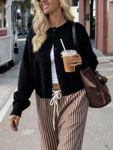 Áo cardigan len dệt kim nữ big size FOR BEAUTY phong cách Y2K, màu đen trơn mềm mại, cổ tròn, hàng cúc trước, tay dài, thời trang đường phố Mỹ mùa thu - màu đen - Xem 1