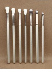7-Piece Eye Makeup Brush Set, Portable Eye Brushes, Professional Blending Eyeshadow Brushes, Soft Bristle Wooden Handle Eyeshadow Brushes, Suitable For Eyeshadow, Eyebrows, Eyeliner And Blending - Multicolor - View 9