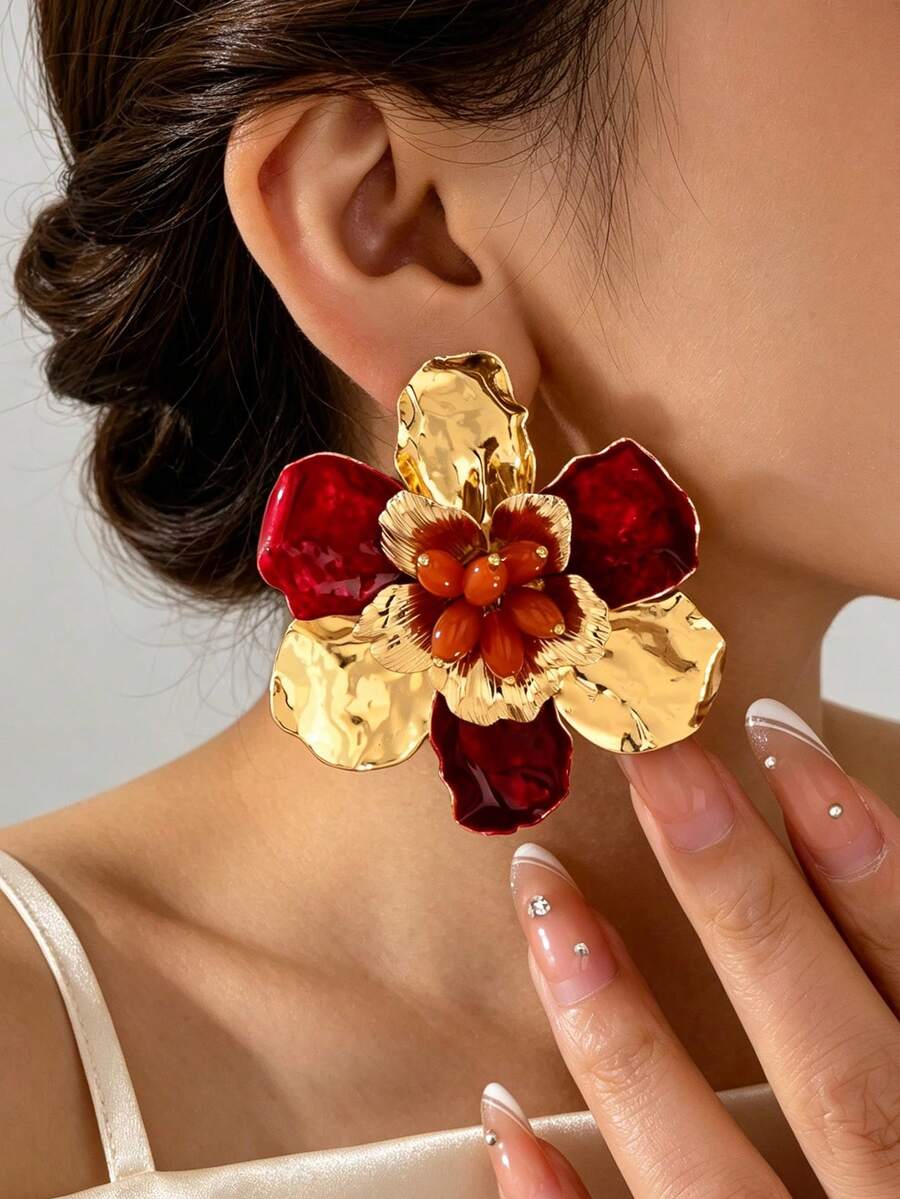 1 Pair Luxury Vintage Red Floral Earrings, Asymmetrical Metal Hammered Texture Large Flower Colorful Bead Stud Earrings Accessories - Burgundy - View 1