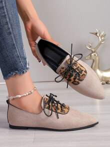 Leopard Print Patchwork Pointed Toe Flat Shoes For Women, Lace-Up Matte Low Vamp, Vintage Elegant Soft Sole Comfortable Commuter Shoes - Beige - View 2