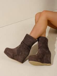 Cream-Colored Ruched Wedge Platform Ankle Boots For Women With Back Zipper, Height-Increasing Slouch Boots - Dark Brown - View 5