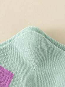 5 Pairs Cute Sweet Colorful Heart-Themed Mid-Calf Socks, Sporty Casual Style, Versatile Fashionable Design Suitable For All Seasons, Soft Comfortable Breathable Non-Stuffy, Specially Designed For Students, Perfect For Daily Wear - Multicolor - View 3