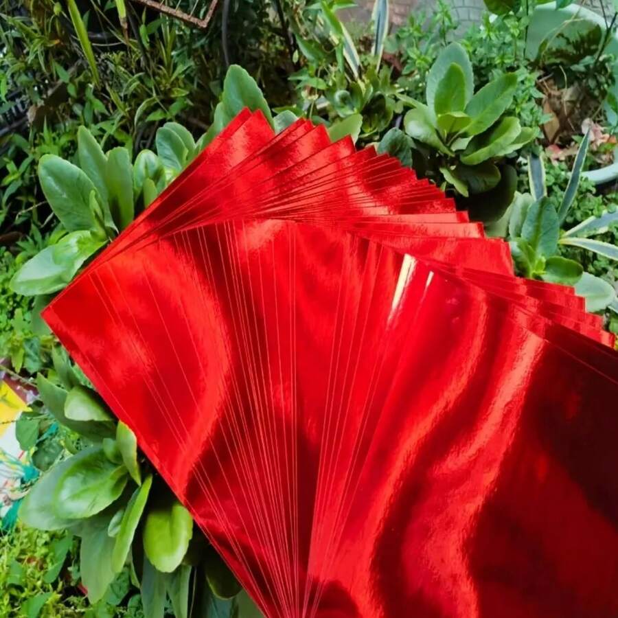 15 Sheets Premium Elegant Red Glossy Cardstock - A4/A5 250g PET Metallic Reflective Decorative Paper, Suitable For Fashion Design, Events And Handmade Crafts - High-End Mirror Effect, Durable Cardstock, Reflective Surface - 15-pack PET Red Cardstock - View 1