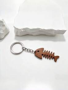 New Hot-Selling Handmade DIY Solid Color Wooden Fish Keychain 1pc, Creative Wooden Fish Bone Keychain Pendant, Creative Holiday Gift For Lovers And Friends, Creative Gift For Girlfriend, Holiday Gift, Phone And Car Accessories Key Ring, Holiday Creative Small Gift For Giving, Event Gift - Multicolor - View 5